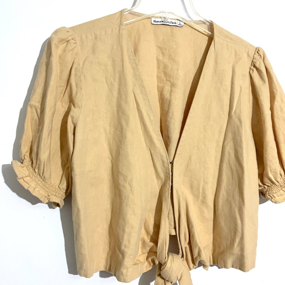 Abercrombie and Fitch Line Blend Tie Front Shirt - Picture 4 of 10